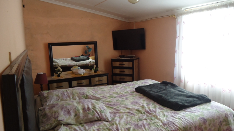 2 Bedroom Property for Sale in Chris Hani Park Western Cape